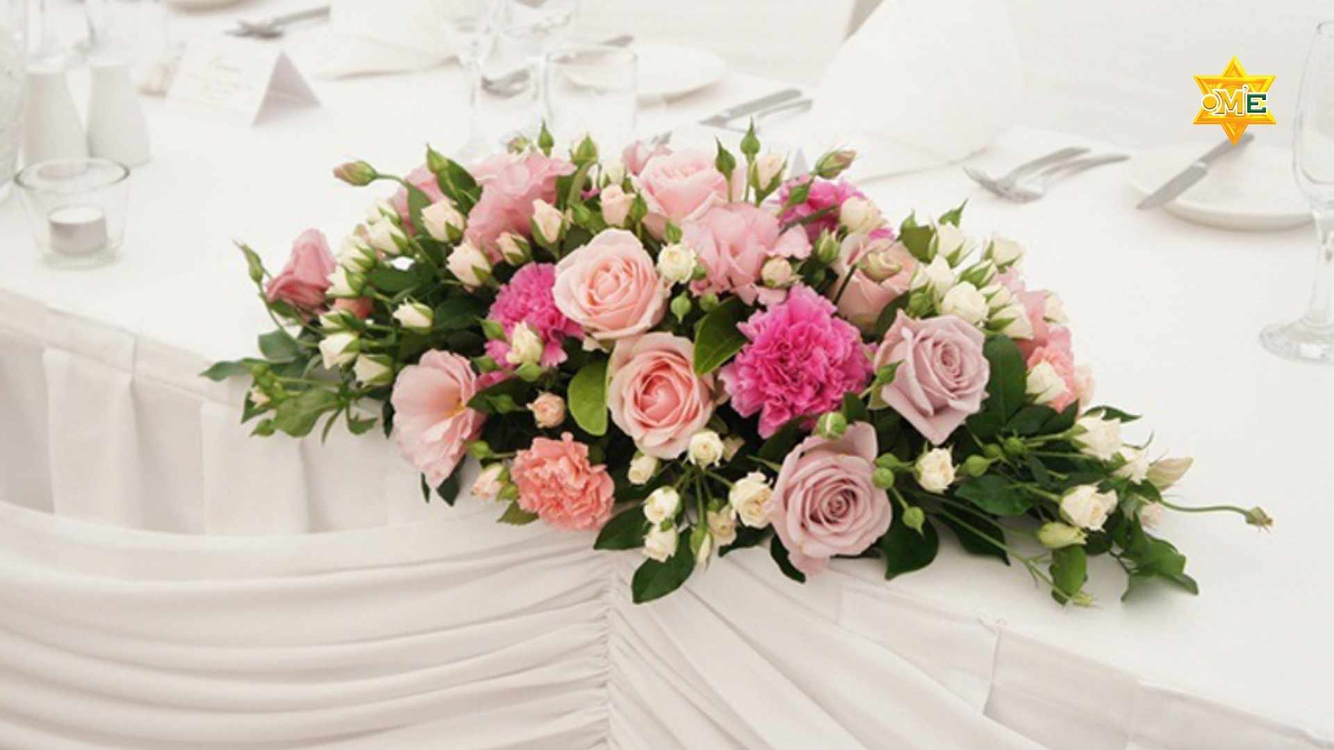 Học Cách Cắm Hoa Tươi