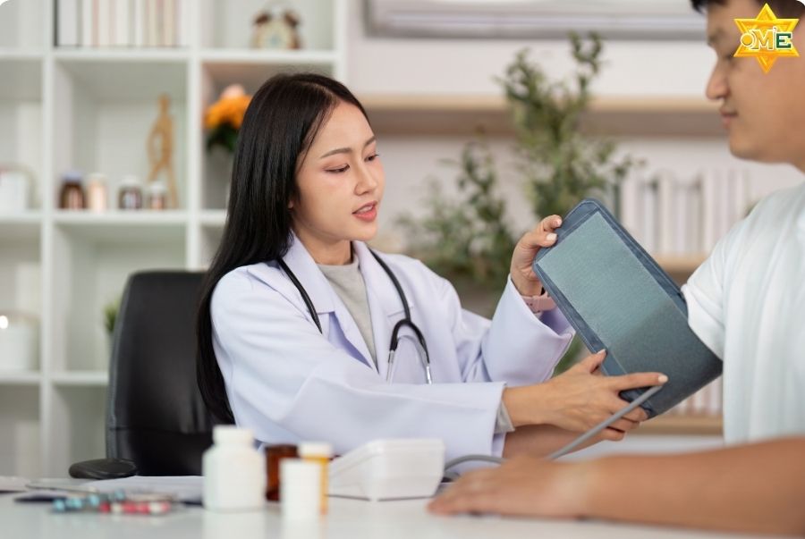 MẸO VẶT CHỮA CAO HUYẾT ÁP VÀ CÁCH BẤM HUYỆT HẠ HUYẾT ÁP