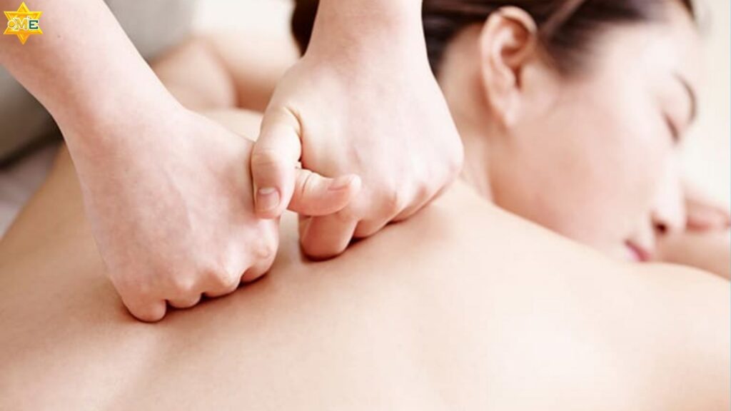 Ấn bằng nắm tay