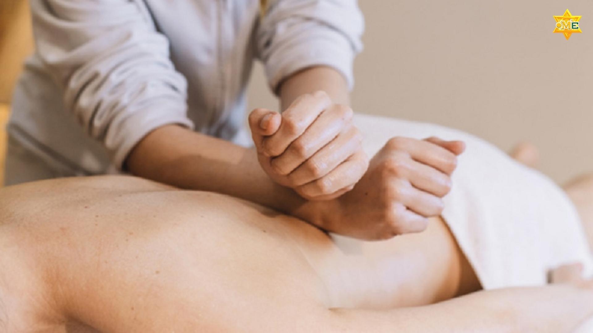 Hướng Dẫn Đấm Lưng Bấm Huyệt Chuẩn