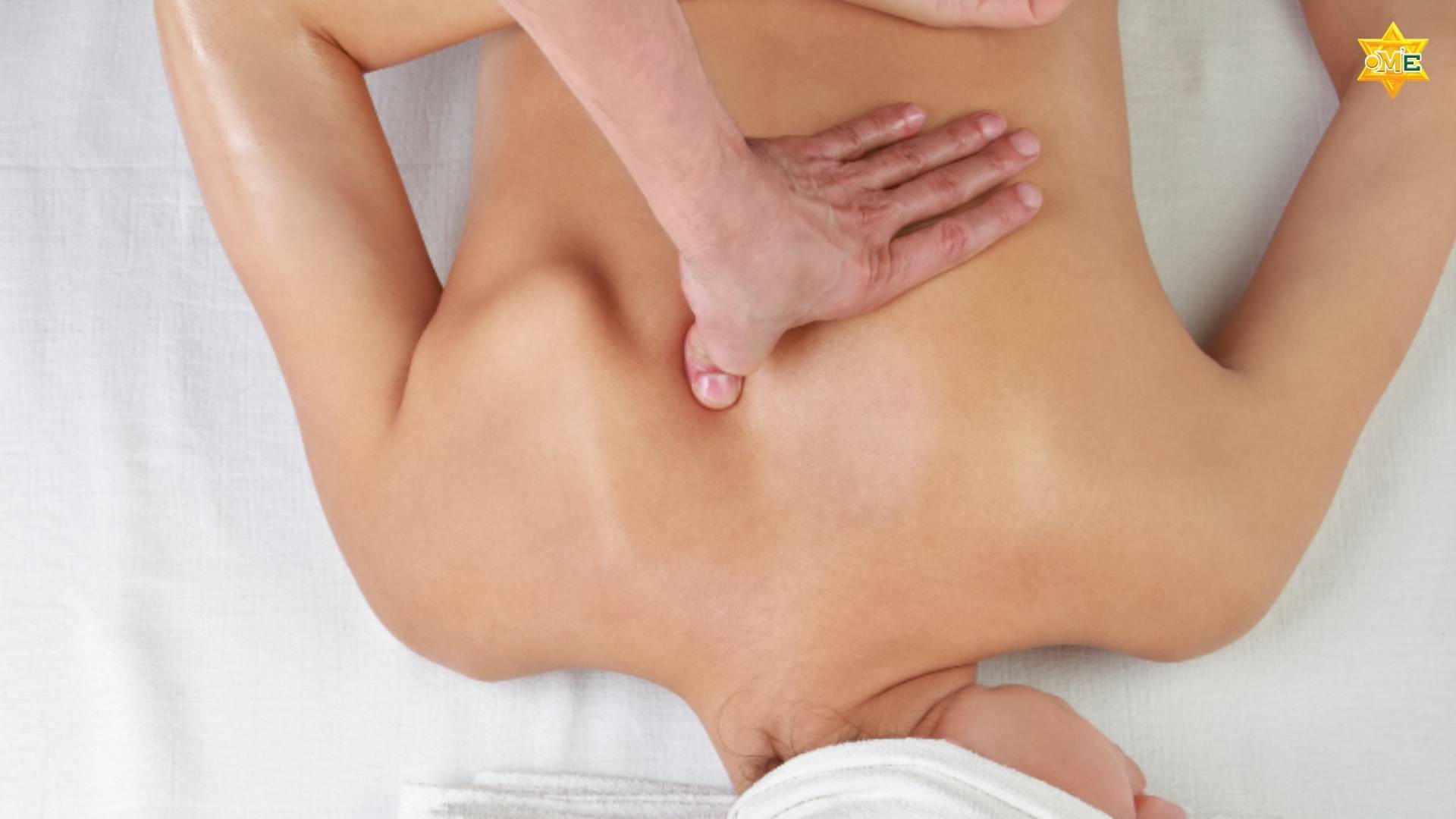 Hướng Dẫn Đấm Lưng Bấm Huyệt Chuẩn