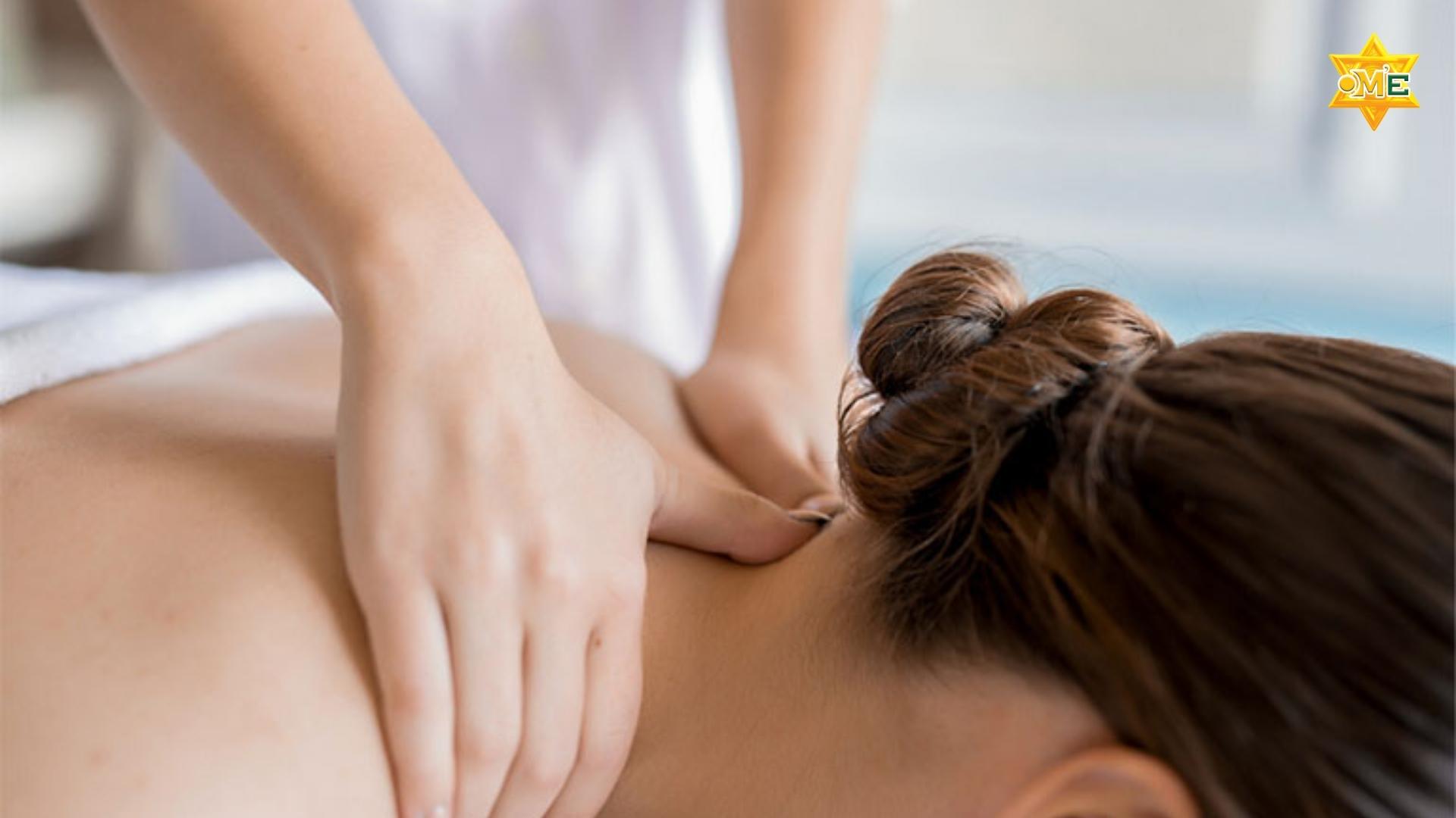 Cách Xoa Bóp Đau Cổ Vai Gáy Hiệu Quả Tại Nhà