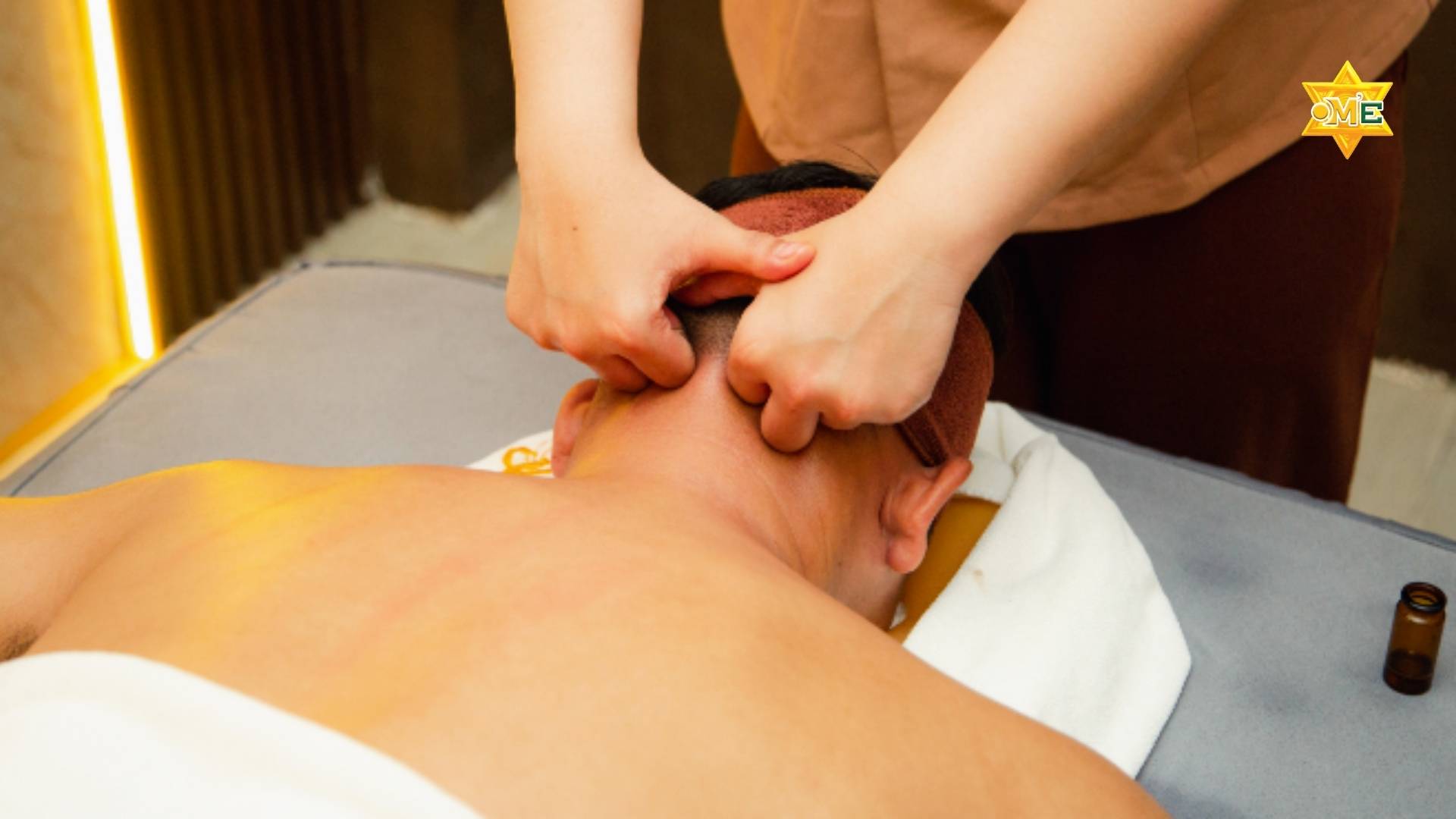 Cách Xoa Bóp Đau Cổ Vai Gáy Hiệu Quả Tại Nhà