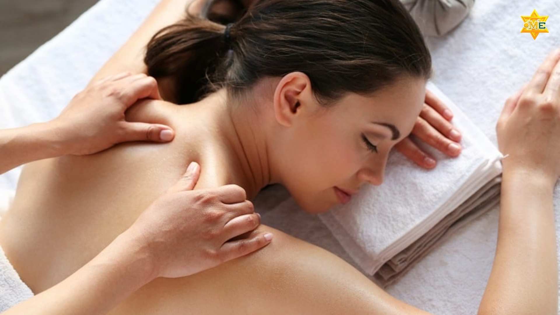 Hướng Dẫn Xoa Bóp Bấm Huyệt Vai Gáy Giảm Đau Hiệu Quả