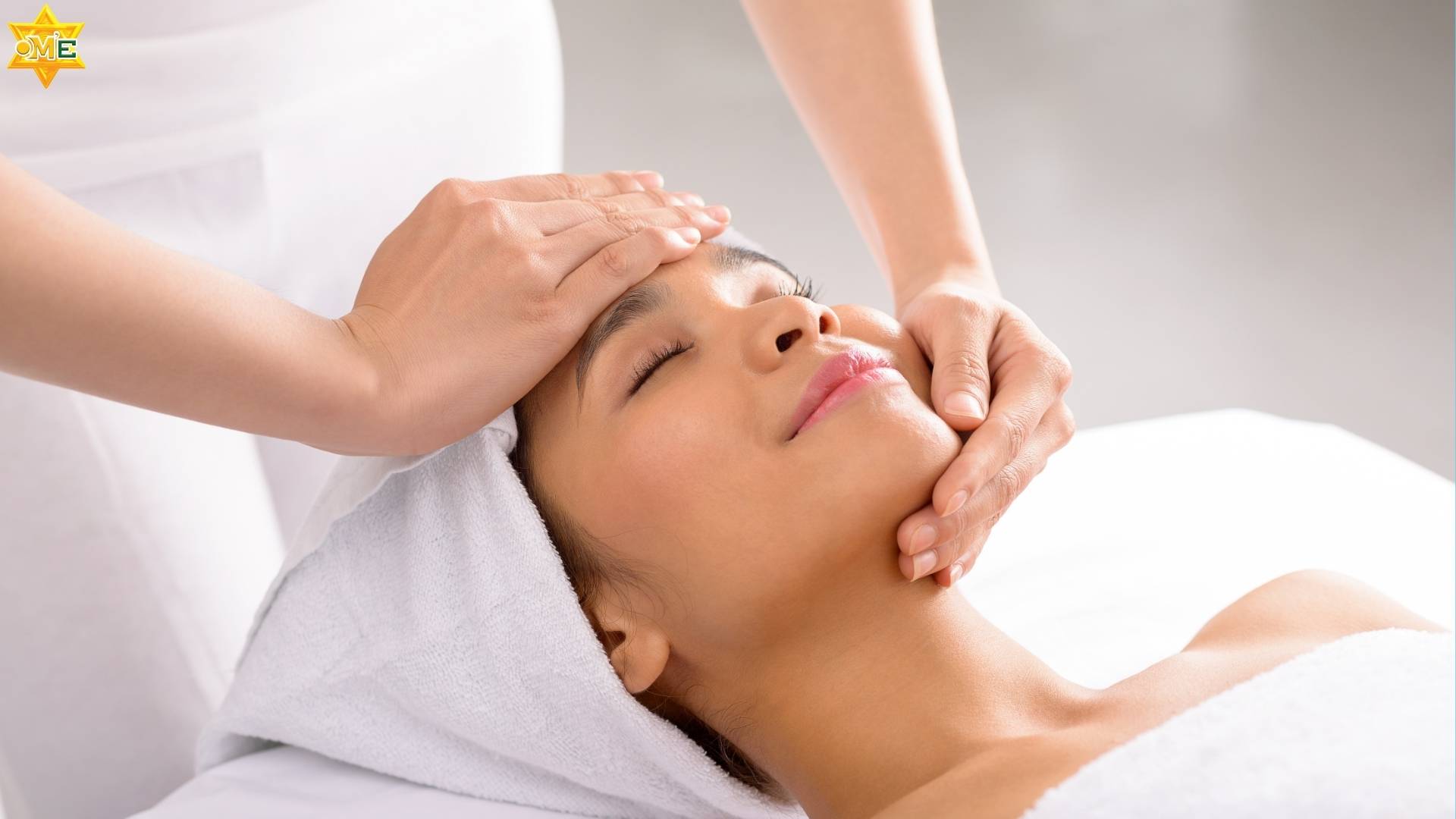 Massage Mặt Là Gì? Hướng Dẫn Cho Người Mới Bắt Đầu