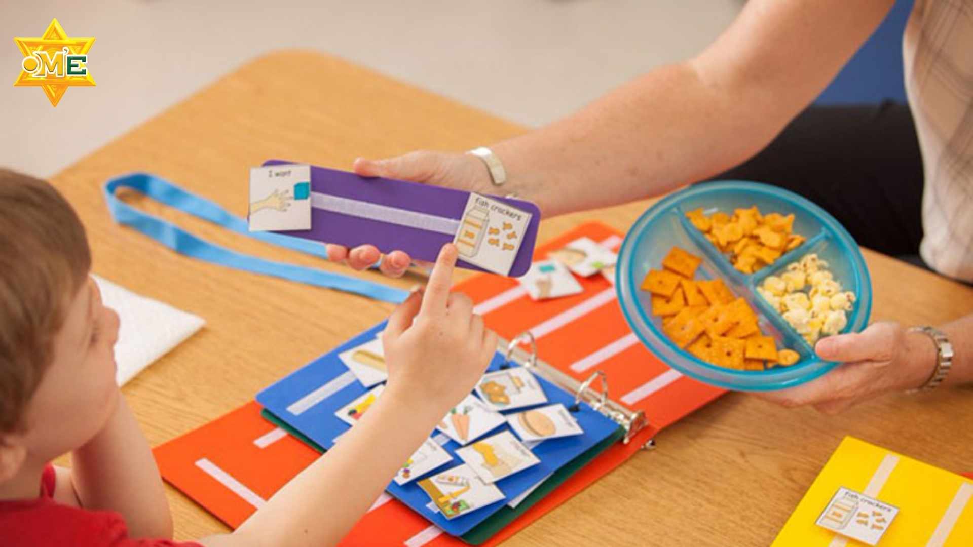 Cách dạy kỹ năng xã hội cho trẻ tự kỷ