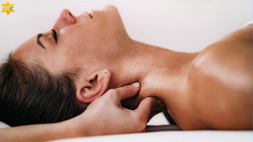 Lợi ích của massage cổ vai gáy trị liệu