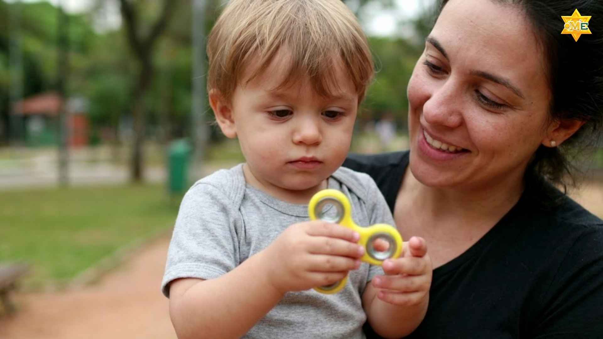 Rối loạn phổ tự kỷ ở trẻ là gì? 