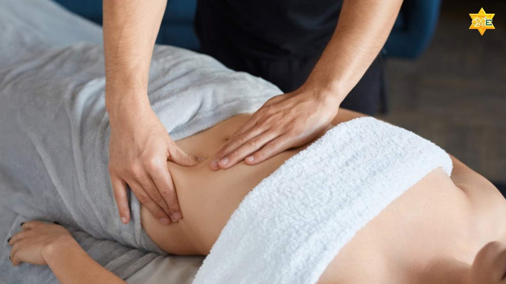 Cách xác định huyệt Trung Quản chuẩn y khoa