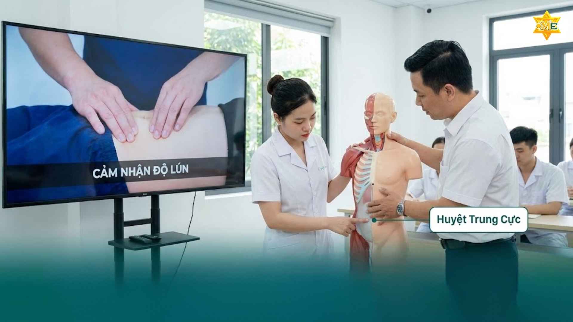 Hướng dẫn cách xác định huyệt Trung Cực 